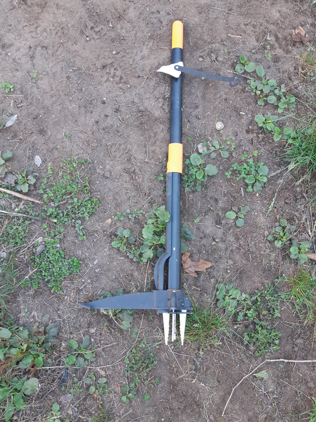 Standing Weed Puller Garden Tool