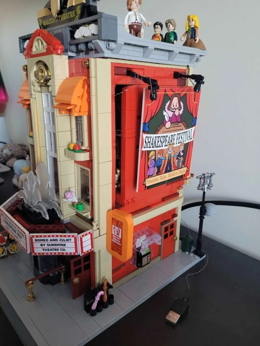 Funwhole Balcony-Theatre Lighting Building Set image indicator(7)