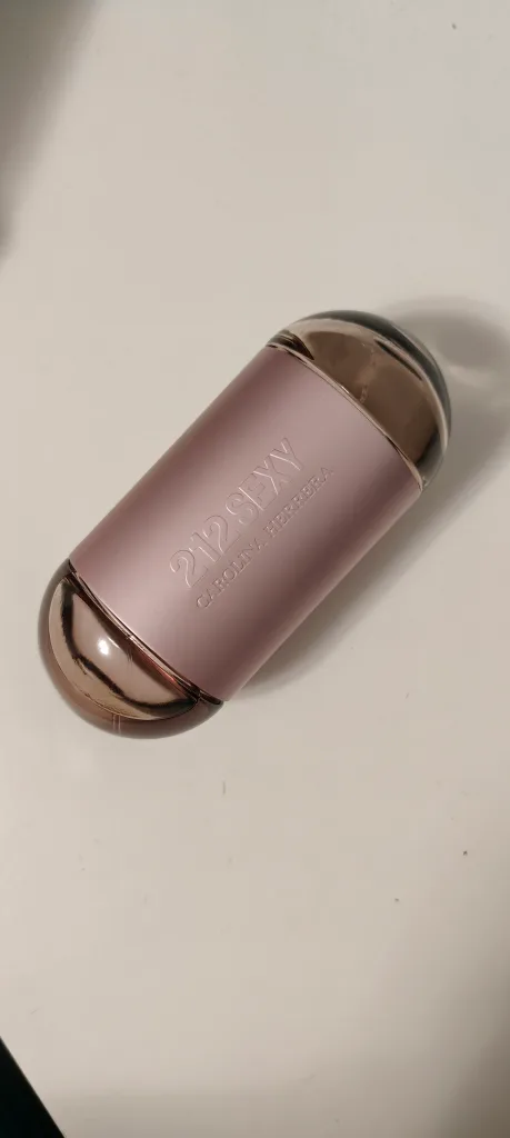 Carolina Herrera 212 Sexy Perfume image indicator(2)