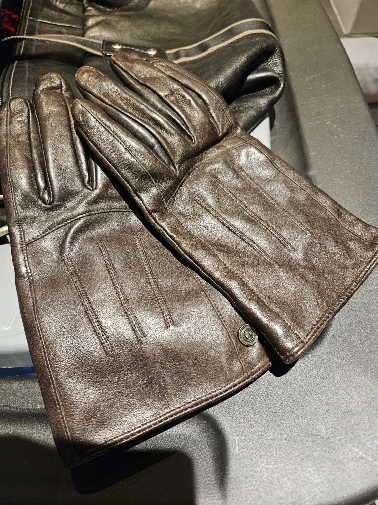 Hugo Boss Leather Gloves image indicator(3)