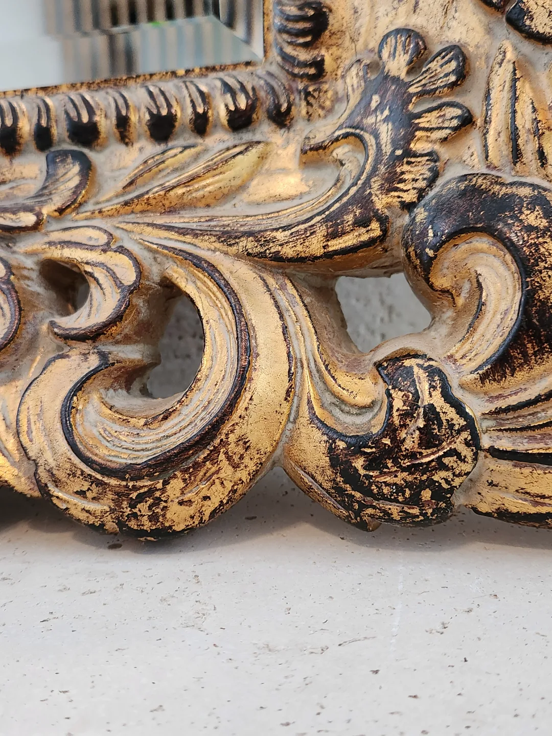 Ornate Gold Mirror large image indicator(4)