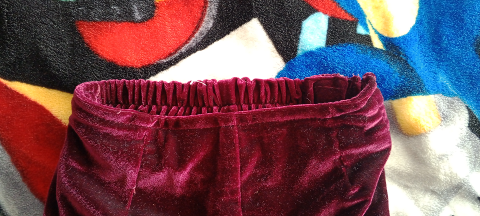 Girls' Maroon Velvet Kurta Set, Size 24, Beaded Detail - photo 5
