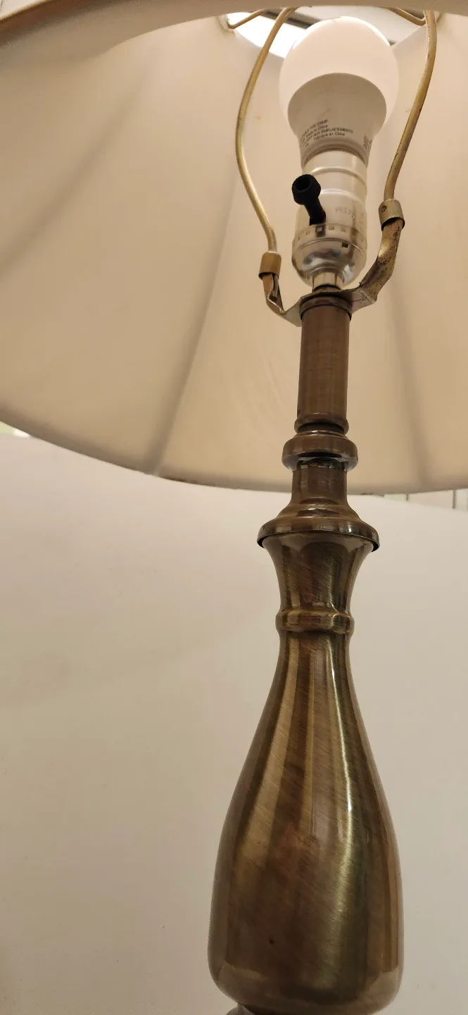 Bronze Table Lamp with Bell Shade. only 10$ firm price image indicator(3)