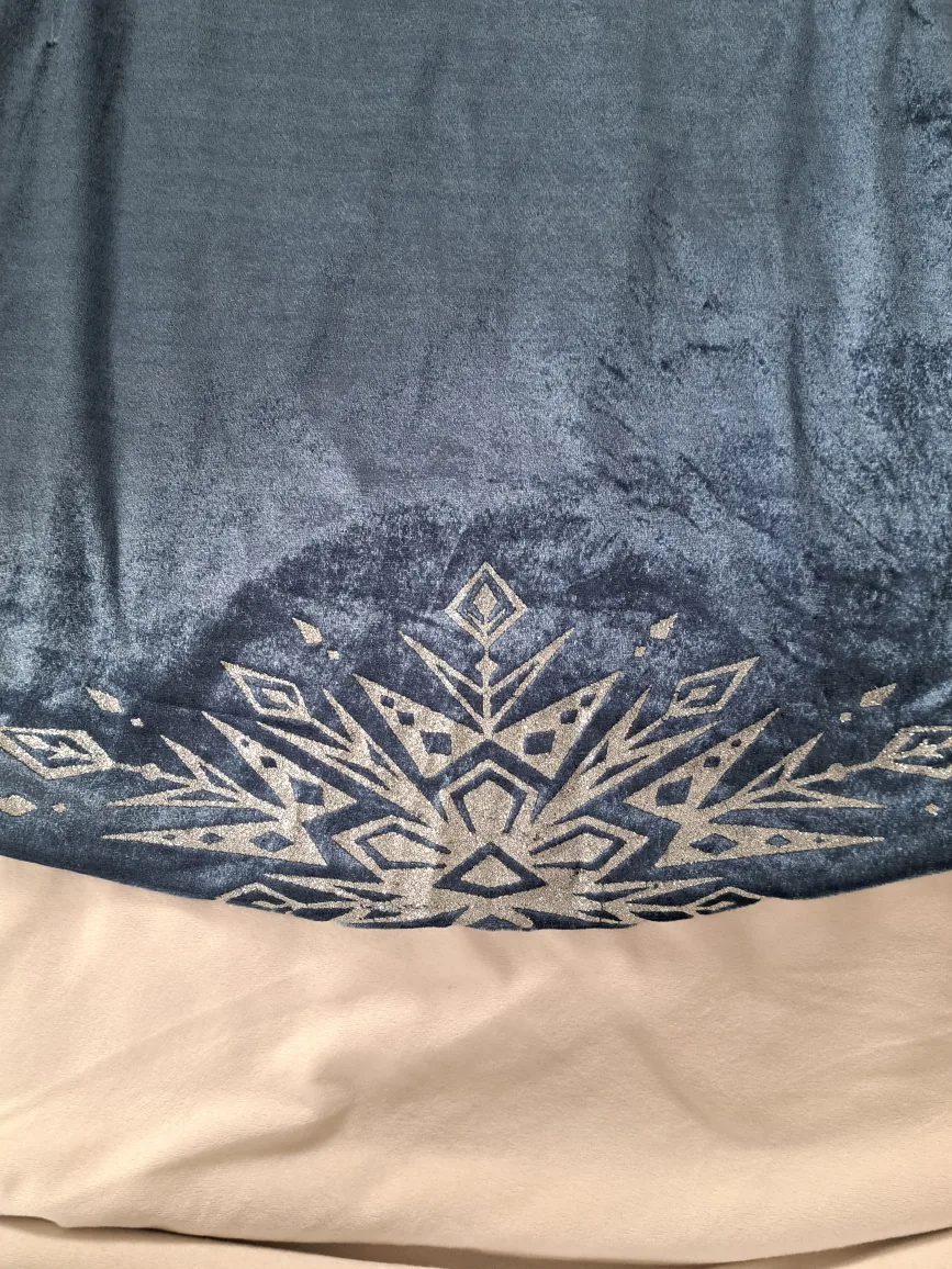 Princess Elsa Dress with Cape image indicator(5)