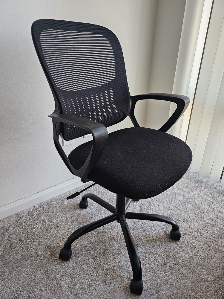Black Mesh Office Chair with Adjustable Height - photo 2
