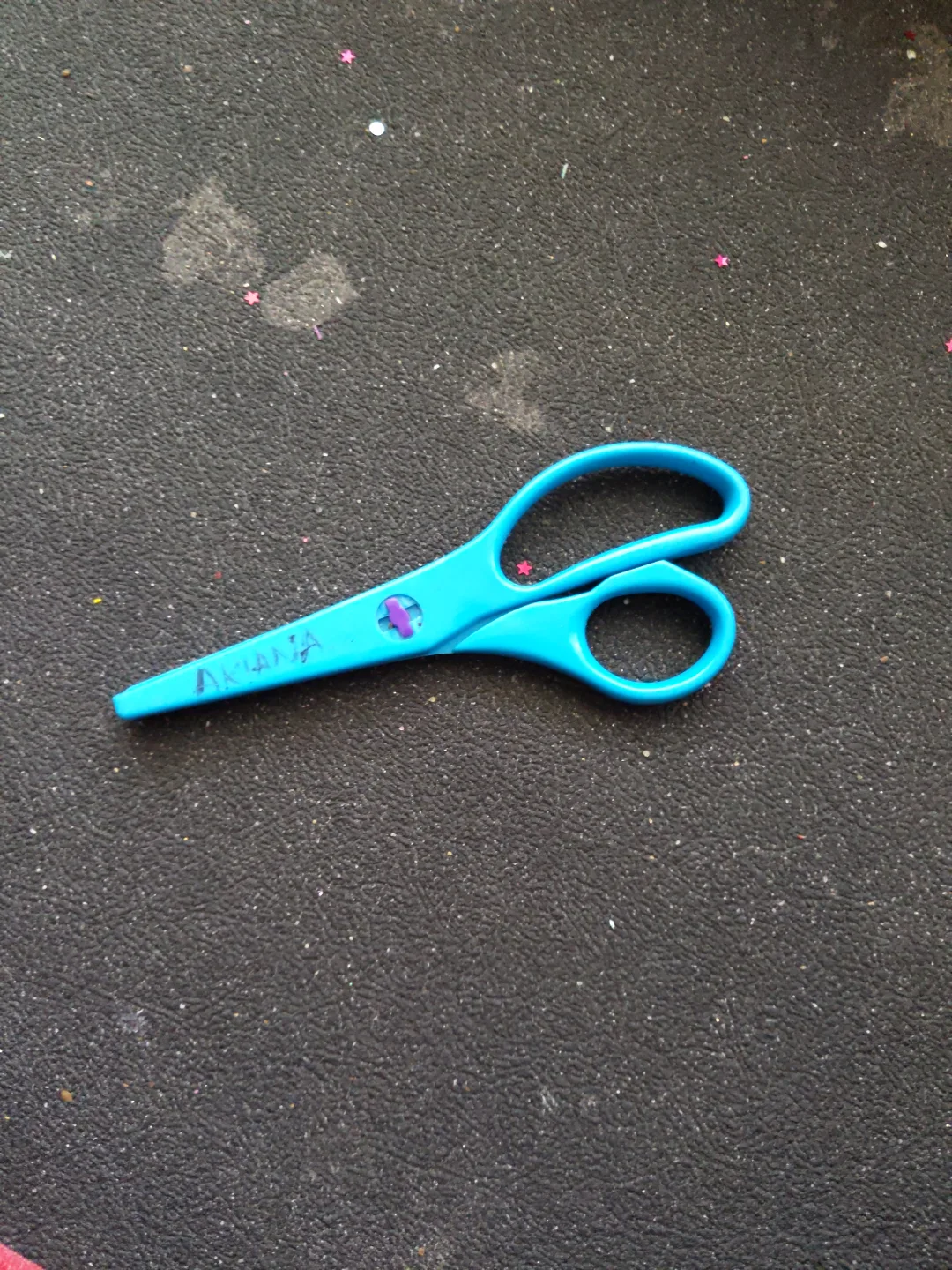 Kids Craft Kit - Pom-poms, Stickers, Scissors & More💚! image indicator(3)