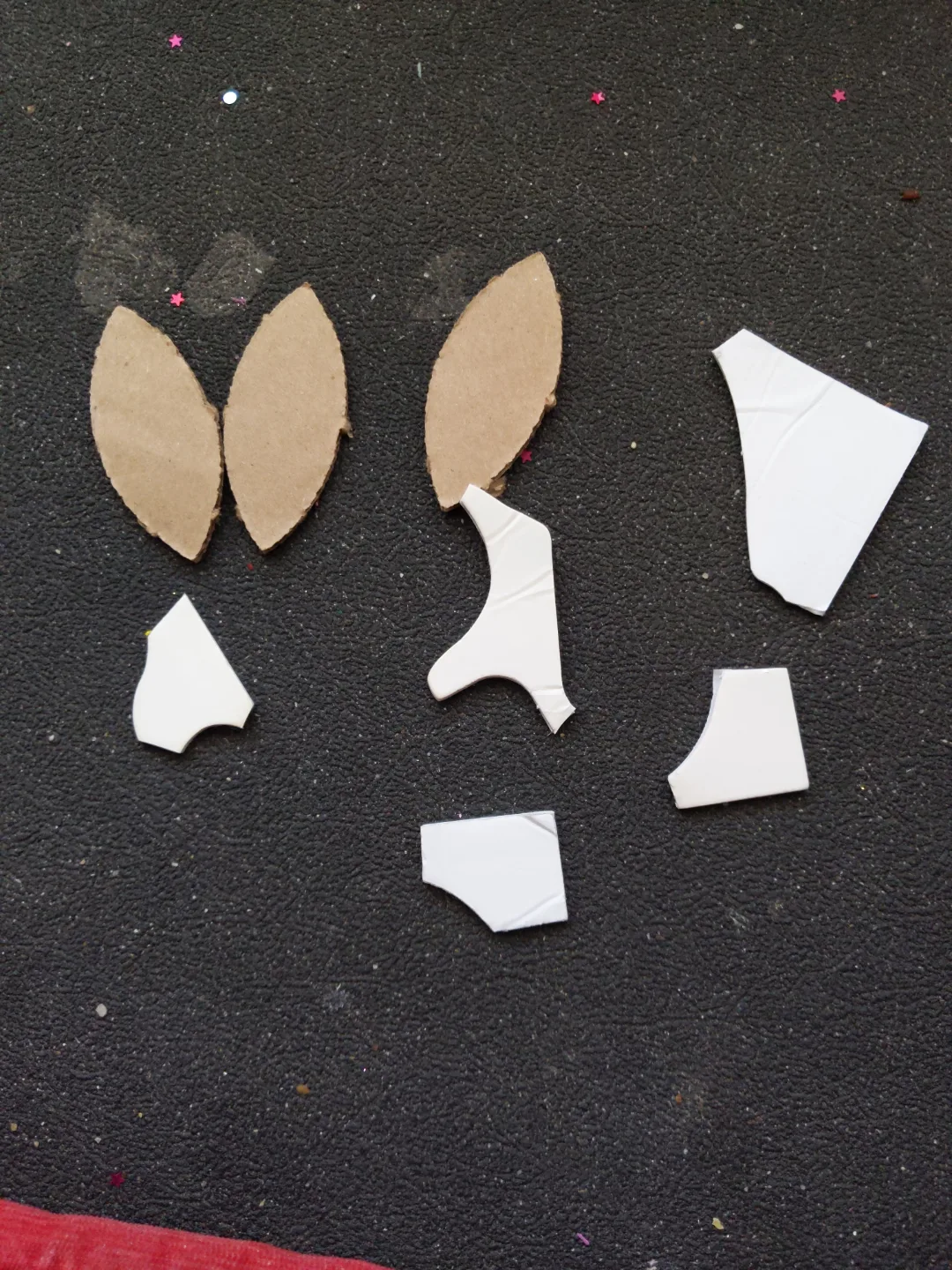 Kids Craft Kit - Pom-poms, Stickers, Scissors & More💚! image indicator(4)