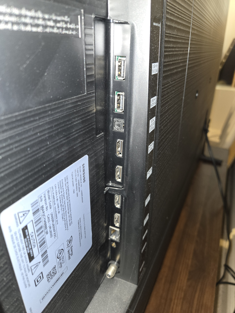 Samsung RU8000 55 inch 4k TV - photo 4