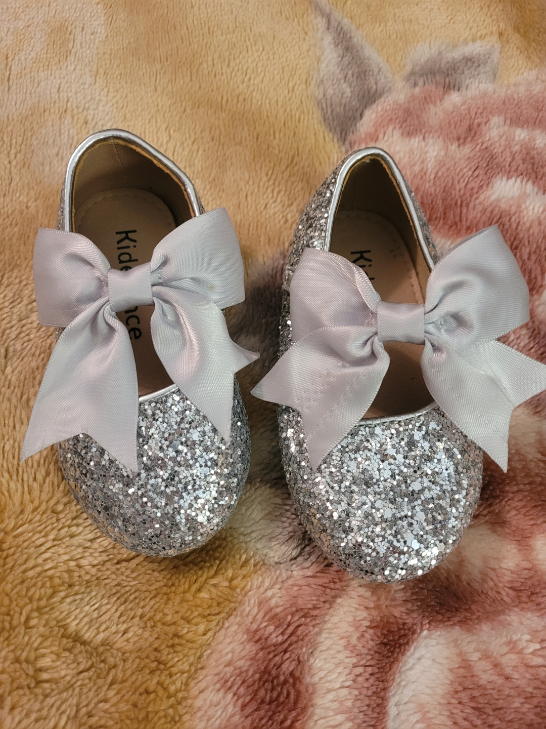 Kiderence Silver Glitter Toddler Mary Jane Shoes - Size 6