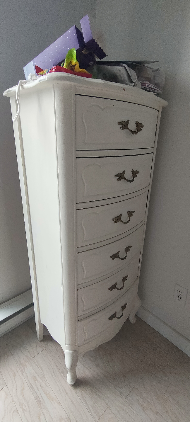 White Wooden Chest of Drawers - photo 2