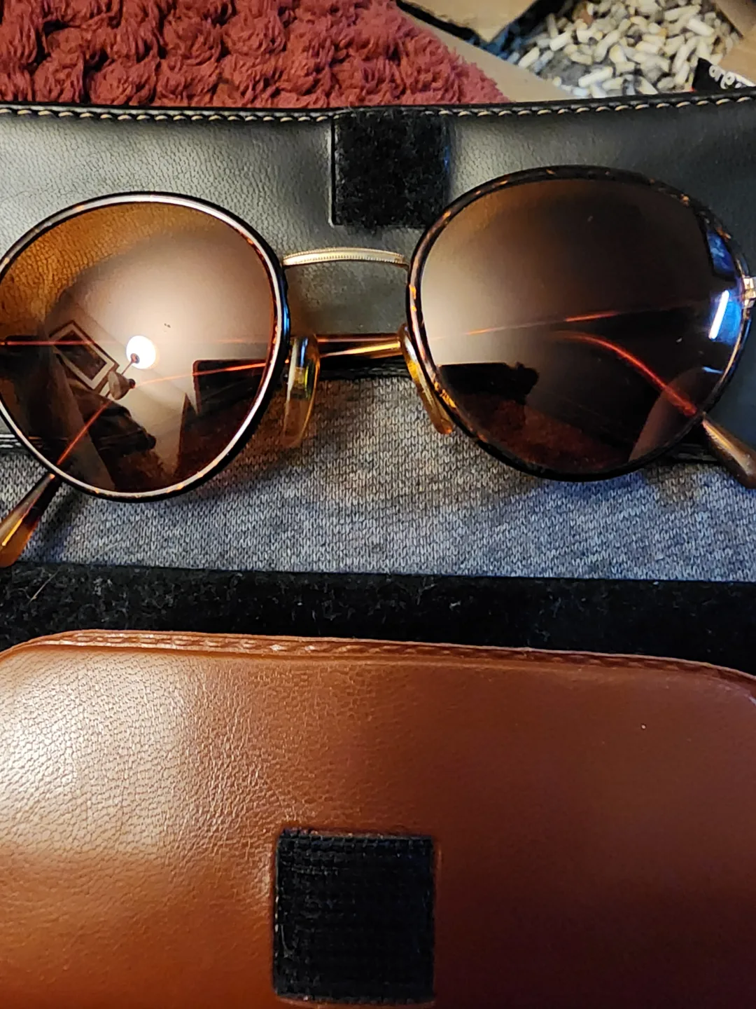 Vintage Round Sunglasses with Case thumbnail
