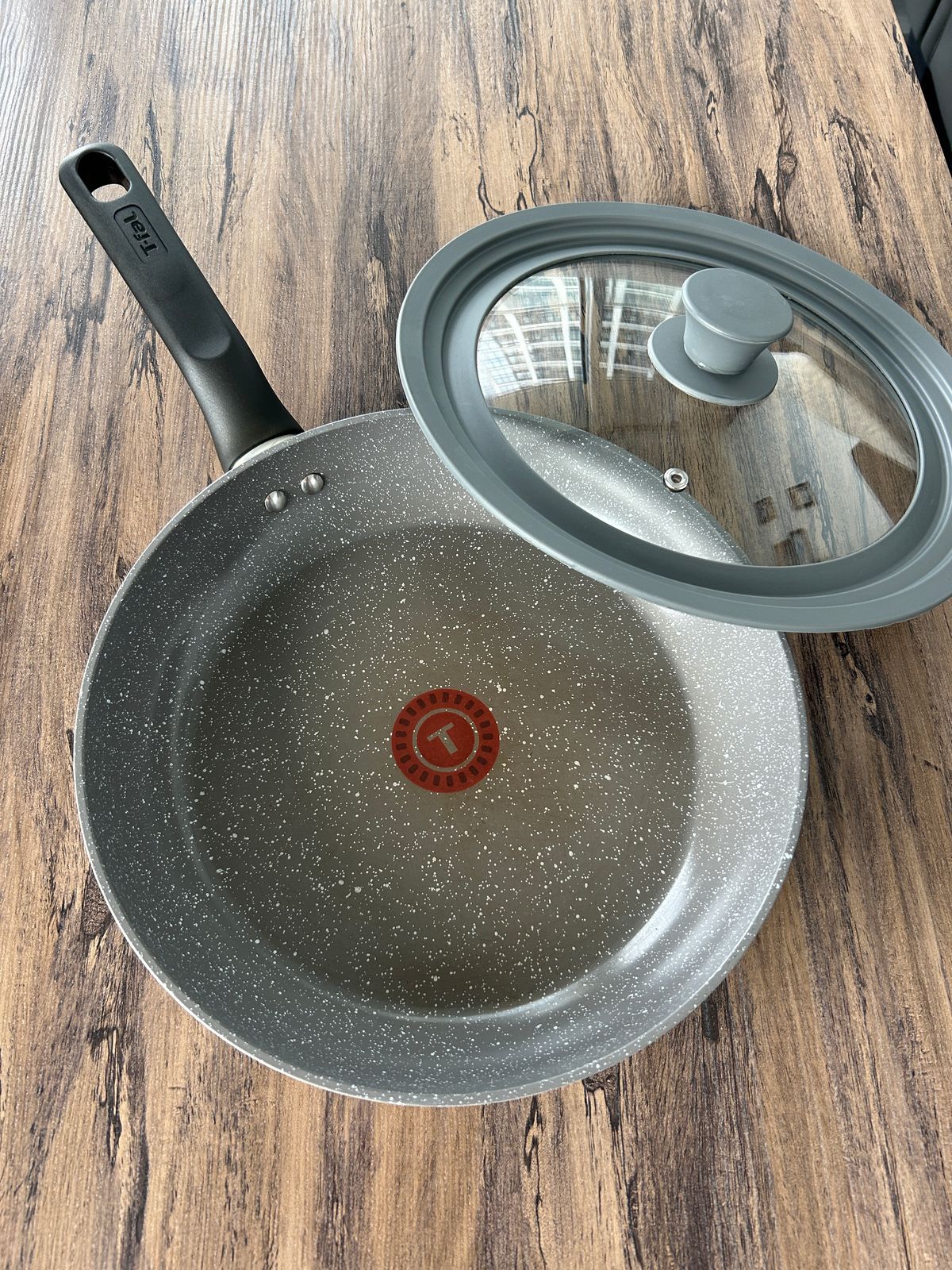 T-fal Fry Pan with Lid