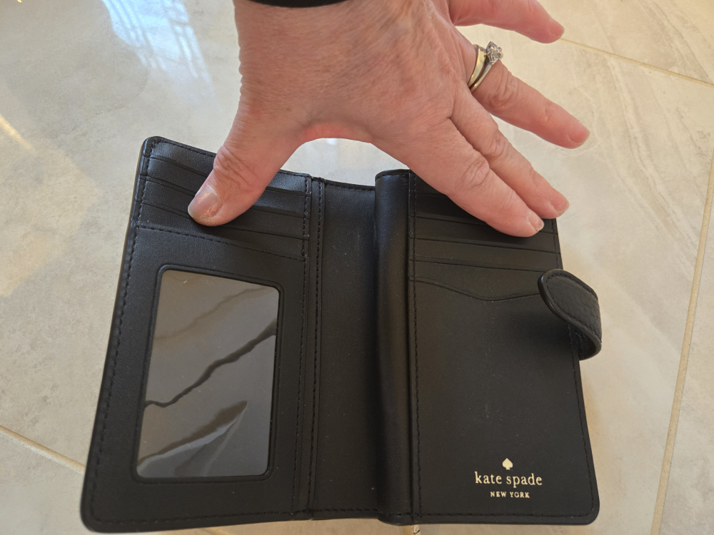 Kate Spade New York Black Leather Wallet - photo 3