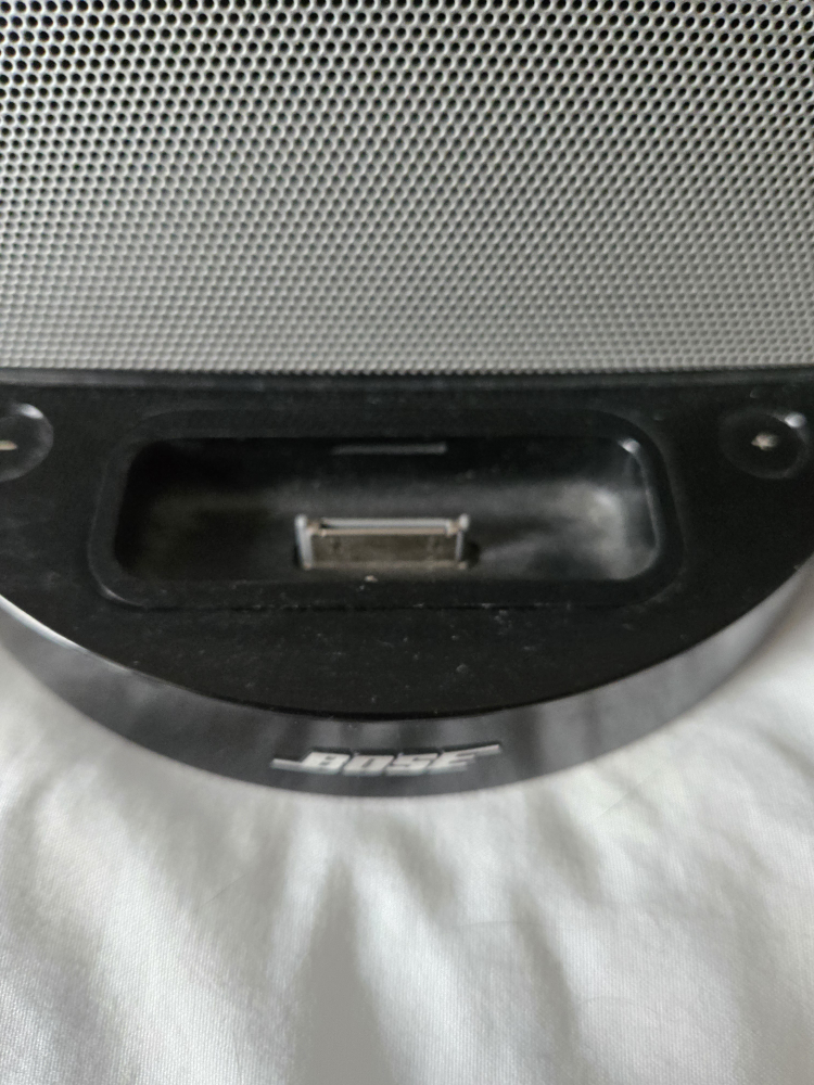 Bose SoundDock Portable Digital Music System - photo 3
