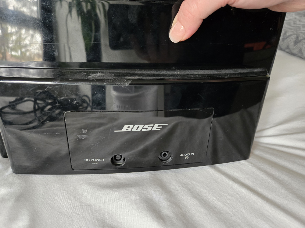 Bose SoundDock Portable Digital Music System - photo 4