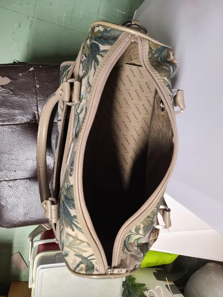 Vintage Floral Carry-On Bag image indicator(2)