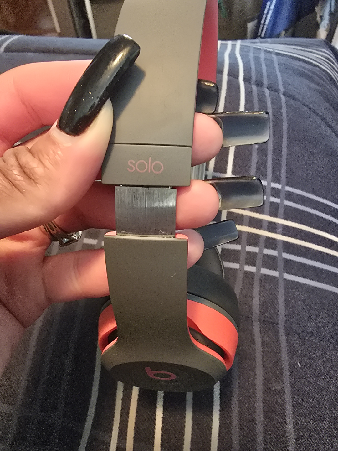 Beats Solo Headphones - Coral and Grey - photo 2