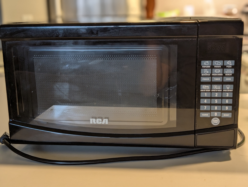 RCA Microwave - Pre-owned