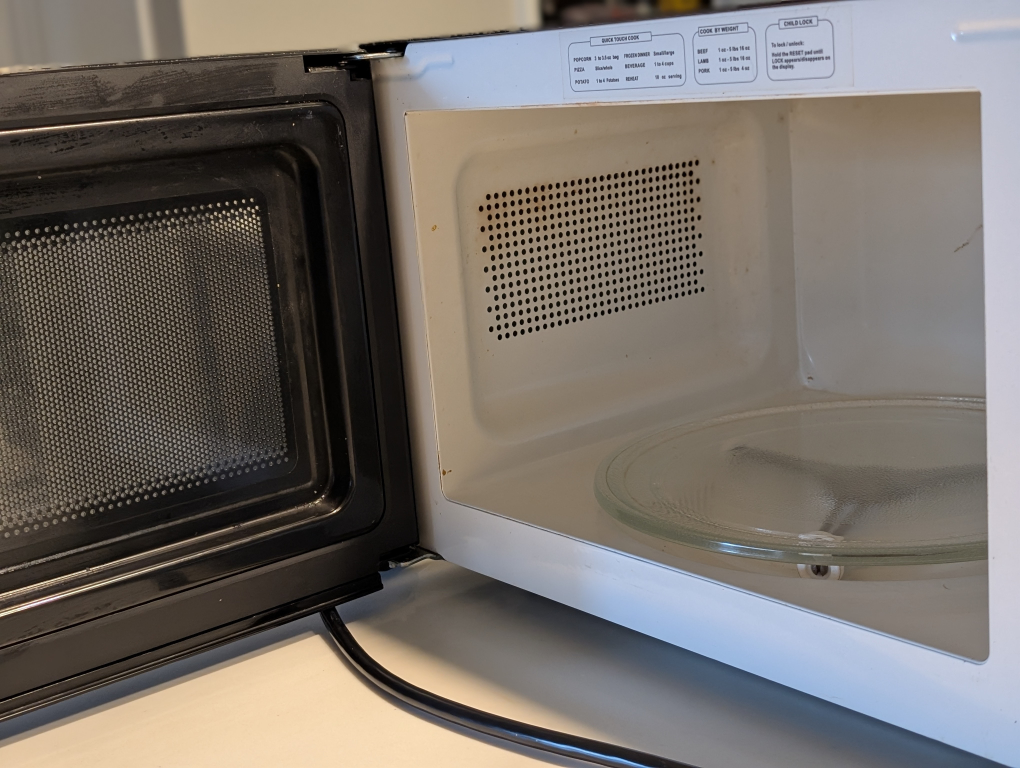 RCA Microwave - Pre-owned - photo 3