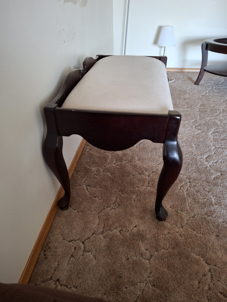 Dark Wood Vanity Bench with Off-White Cushion - photo 4