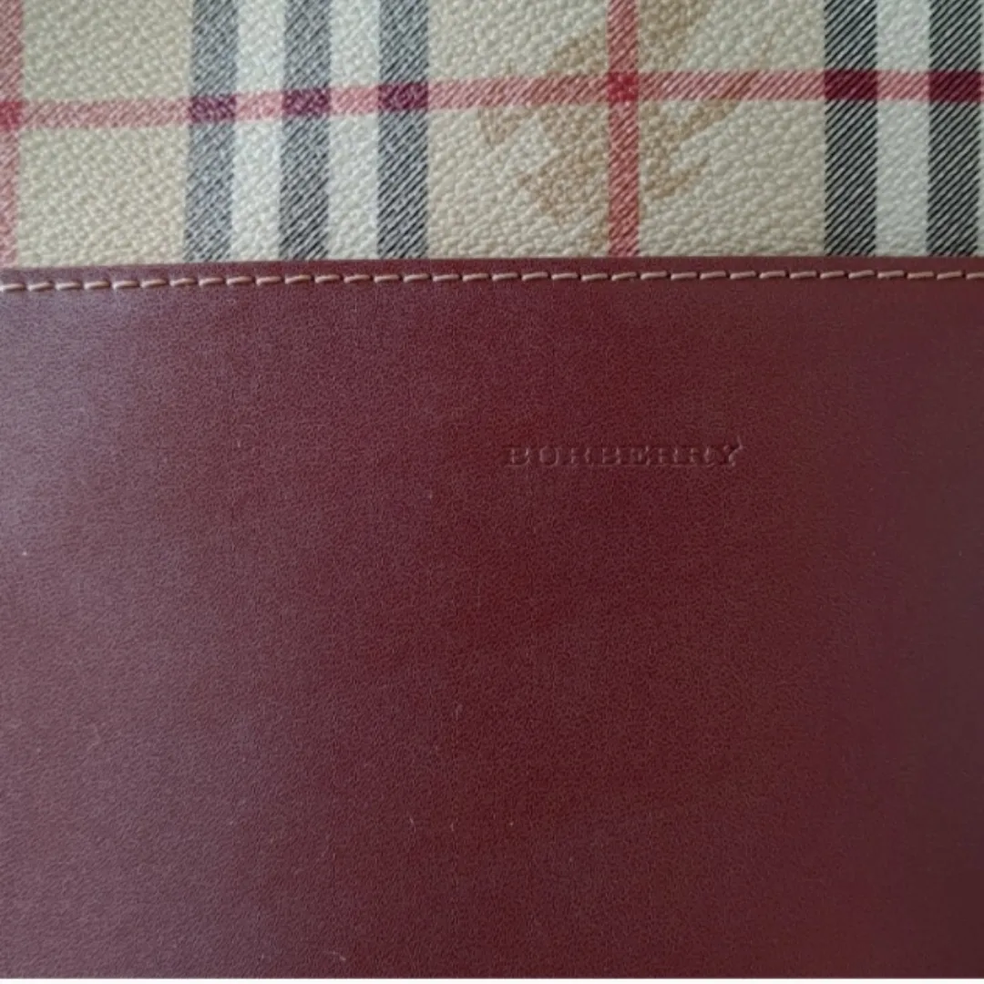 Burberry London Tote Bag - Pre-Owned image indicator(9)