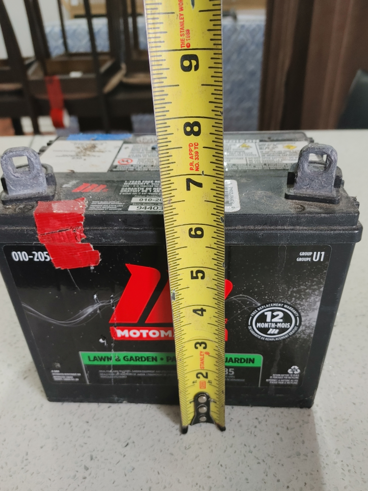 12 Volt lead acid battery - photo 2