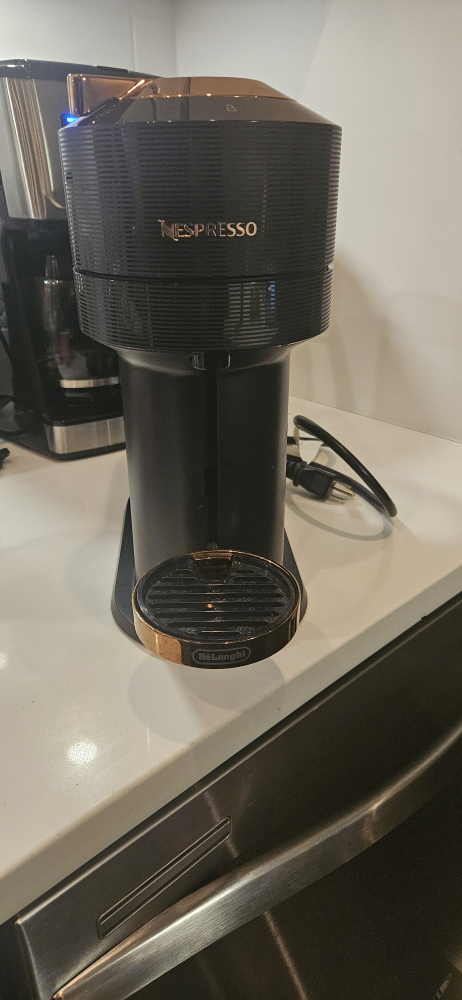 💚 Nespresso  Coffee Machine 💚 - photo 3