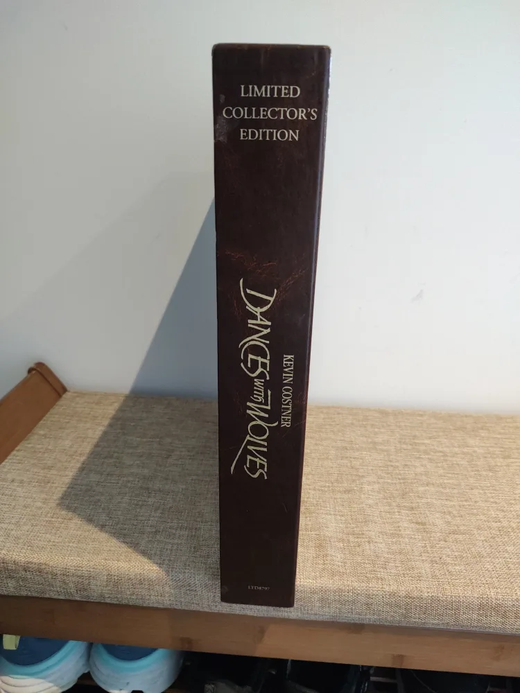 Limited Collector's Edition Dances With Wolves VHS image indicator(2)