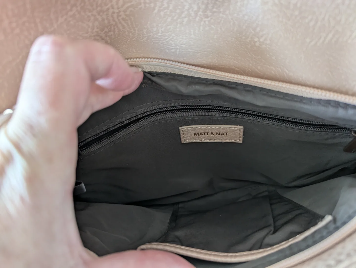 💚Matt & Nat Peachy Beige Crossbody Bag image indicator(2)