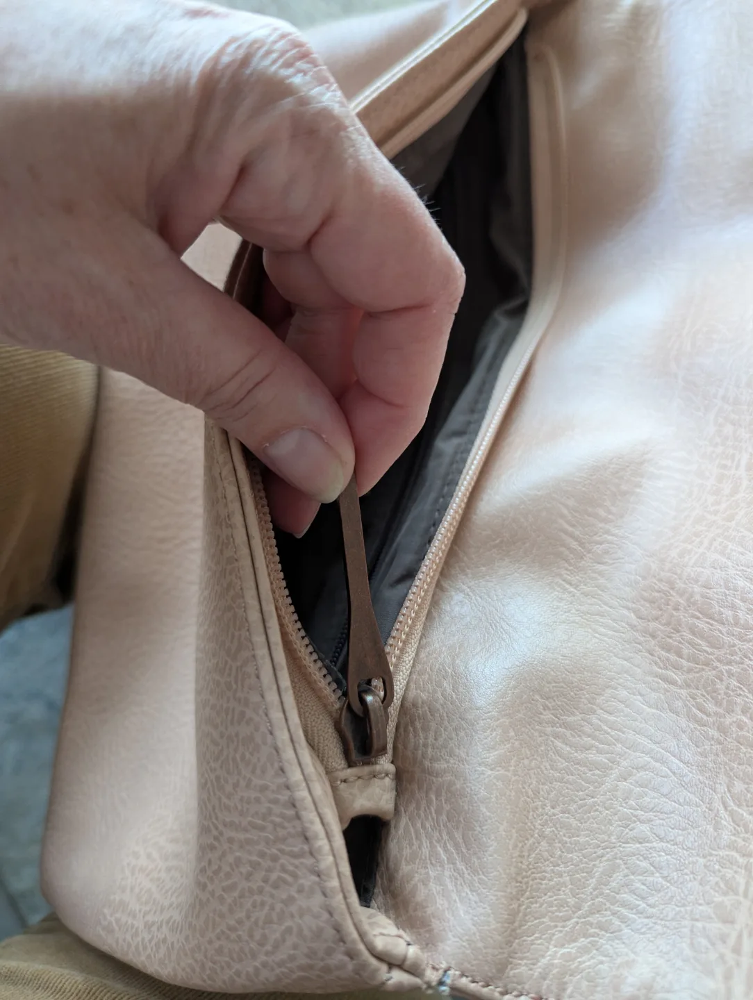 💚Matt & Nat Peachy Beige Crossbody Bag image indicator(5)