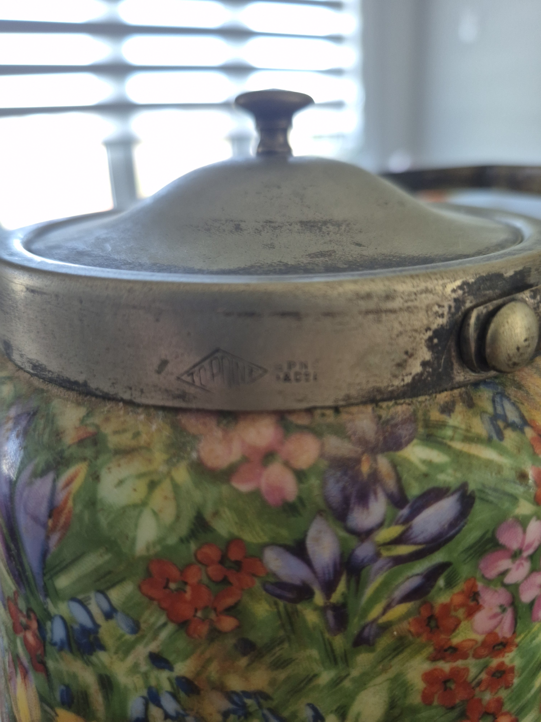 Vintage Biscuit Cookie Jar with Metal Lid - photo 2