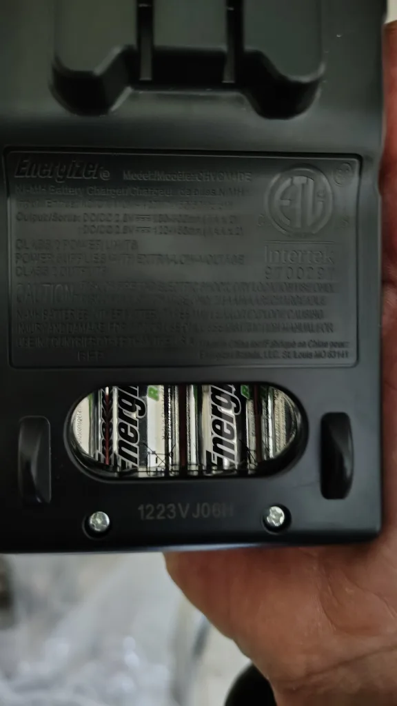 Energizer NiMH Battery Charger AA AAA image indicator(4)