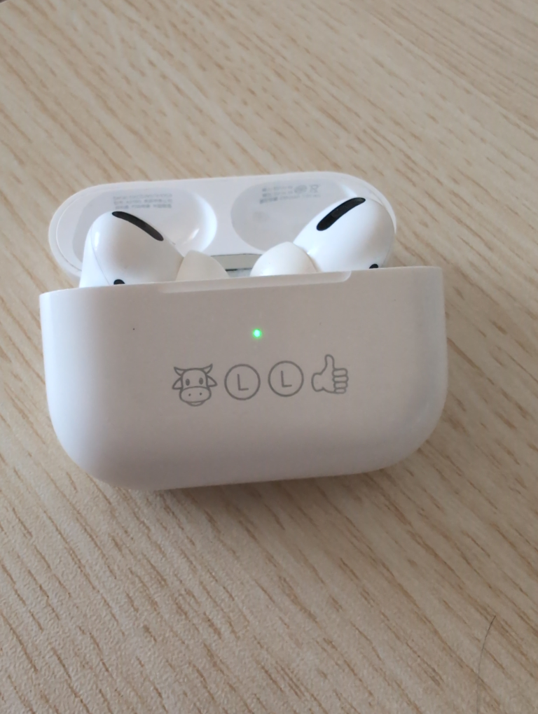 Airpods Pro 1st Gen with Charging Case