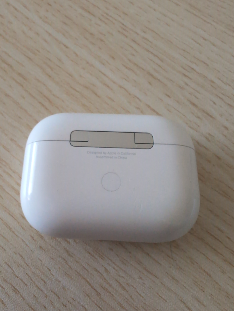 Airpods Pro 1st Gen with Charging Case - photo 2
