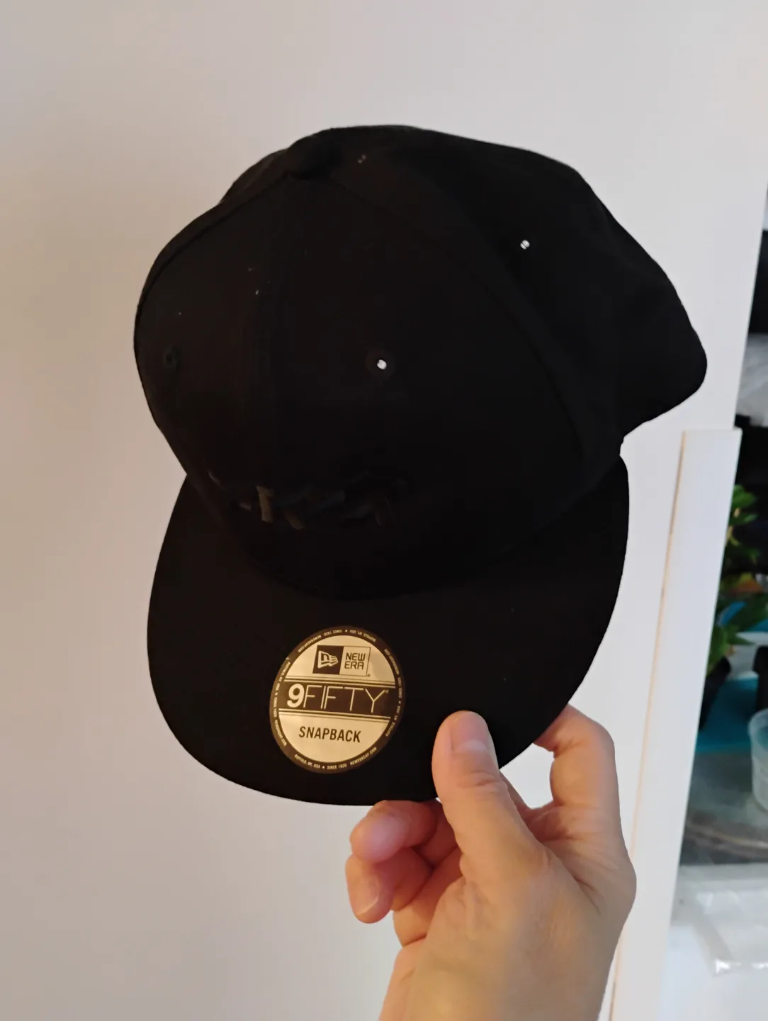 New Era 9Fifty Snapback Black Hat image indicator(3)