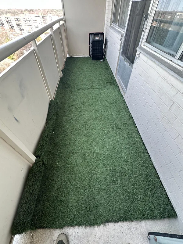 Artificial Turf for Balcony or Small Space image indicator(2)