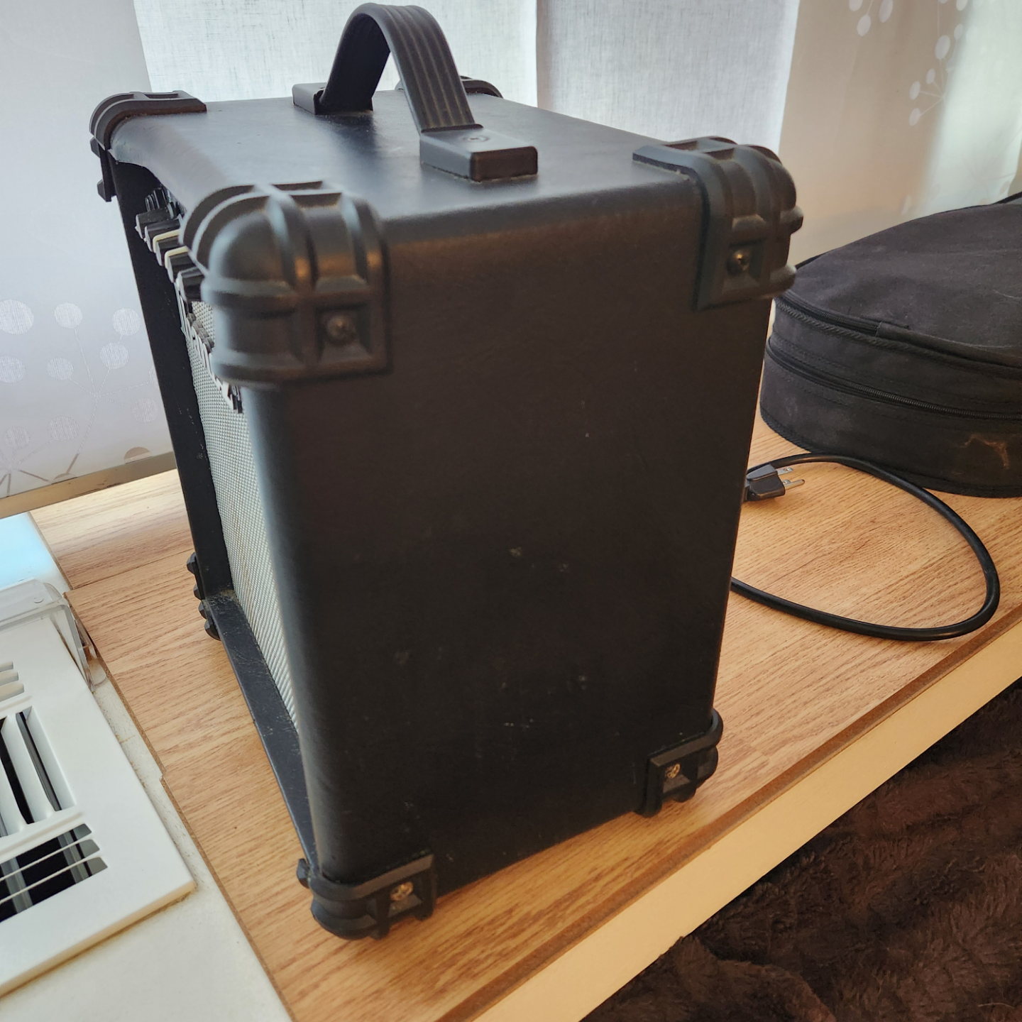 Ibanez IBZ10G Guitar Amplifier - photo 3