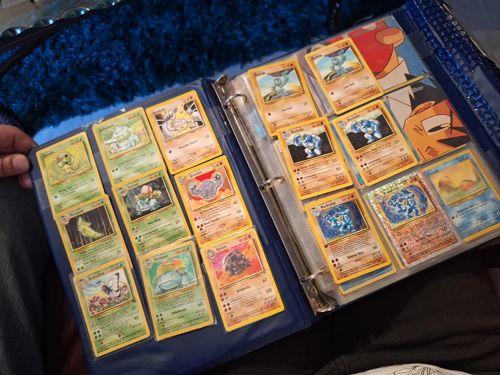 Pokemon Card Collection Binder image indicator(9)