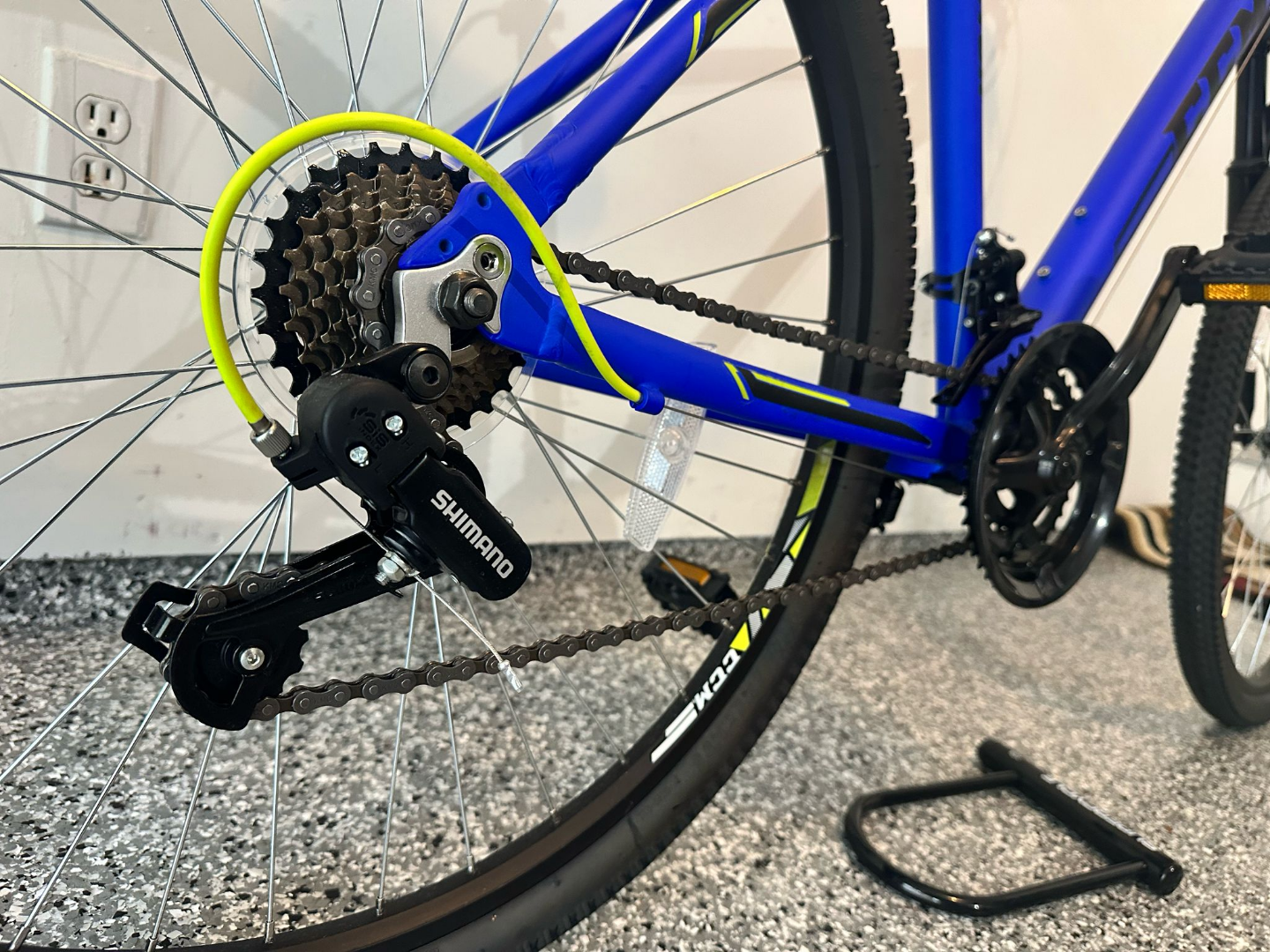 CCM Sector 26" Men's Mountain Bike - Blue - photo 3