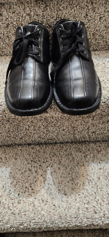 Men's Clarks Black Leather Shoes - Size 10 or 10/5 - photo 5