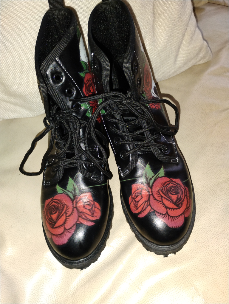 Black Lace-Up Boots with Skull and Rose Design - photo 3