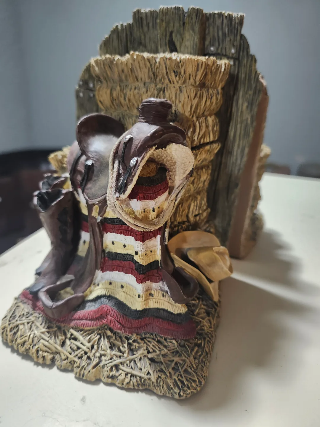 Western-themed Bookends image indicator(2)