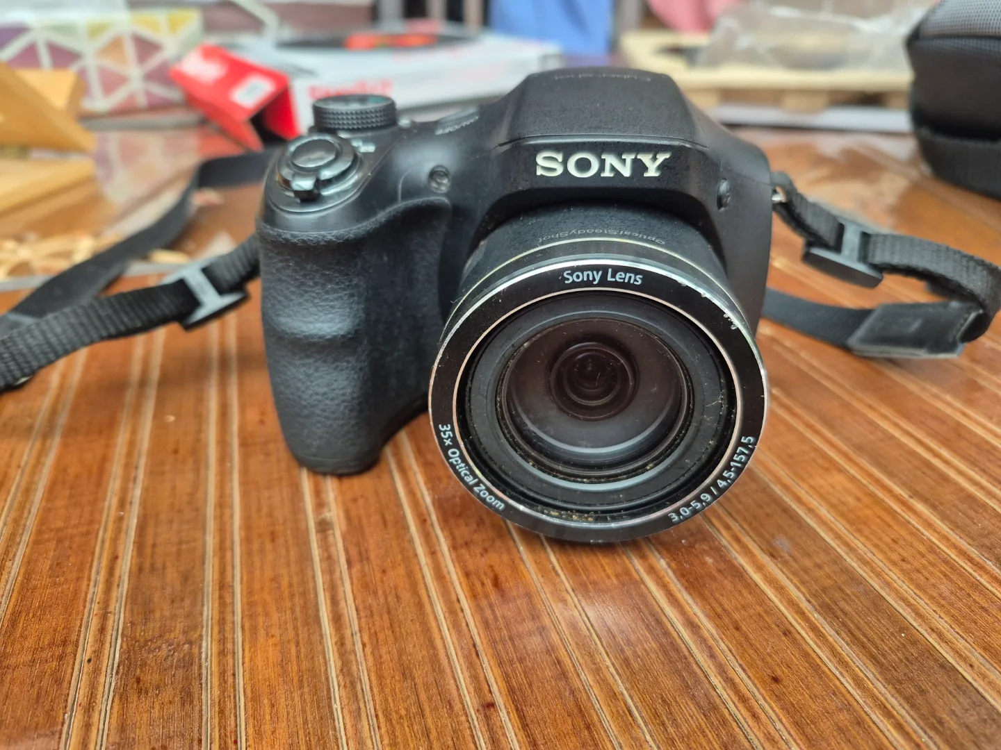 Sony Cyber-shot DSC-H300 20.1MP Digital Camera thumbnail