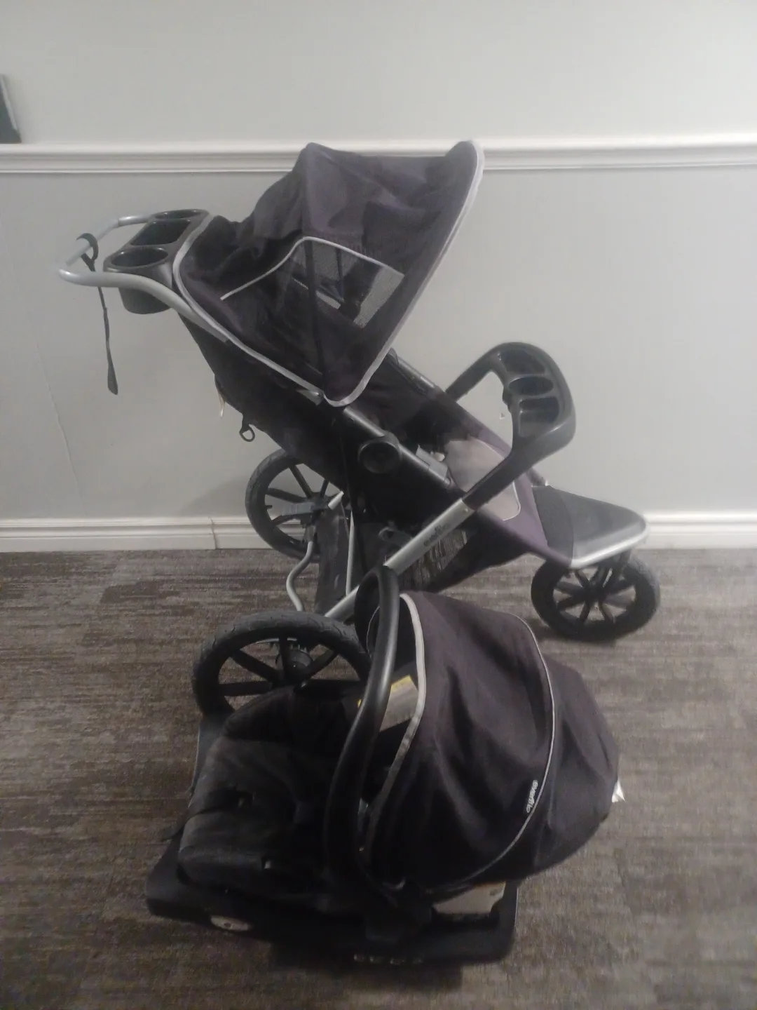 Evenflo Pivot X stroller and infant car seat image indicator(8)