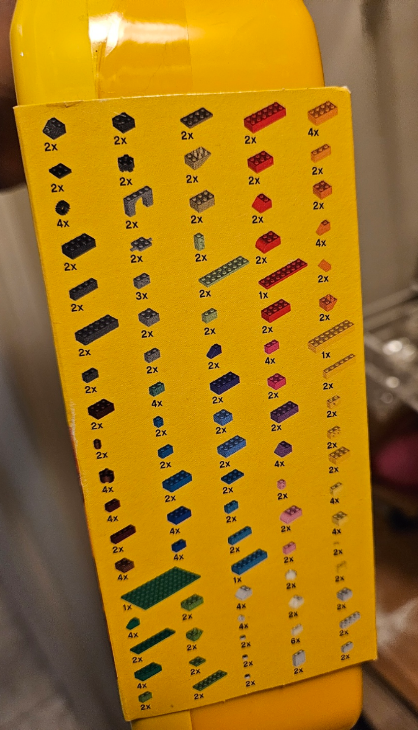 LEGO Classic Creative Suitcase 10713 - photo 2