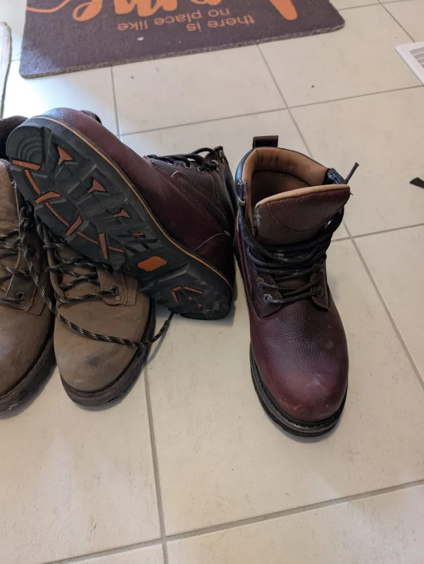 Assorted Boots - moving sale image indicator(7)