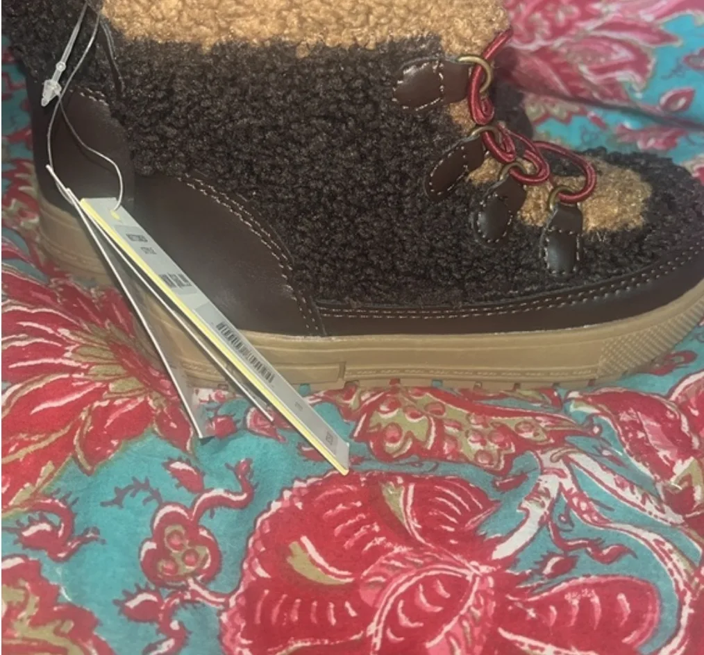 sherpa boots for baby + toddler brand new image indicator(2)