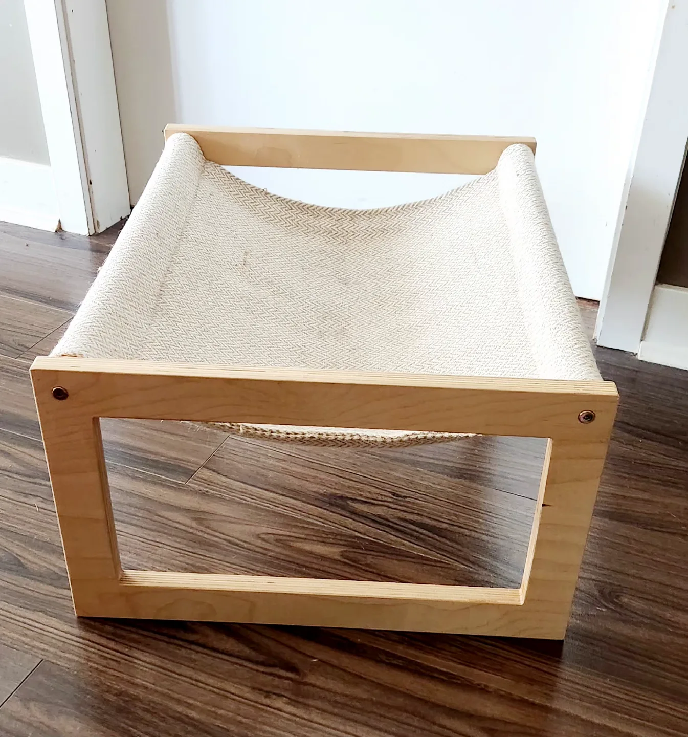 Elevated Pet Bed image indicator(6)