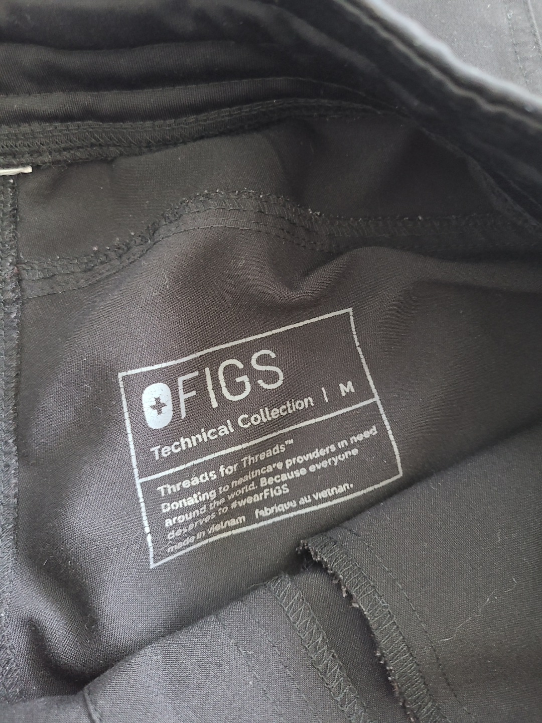 FIGS Technical Collection Scrubs - Size Medium - photo 2