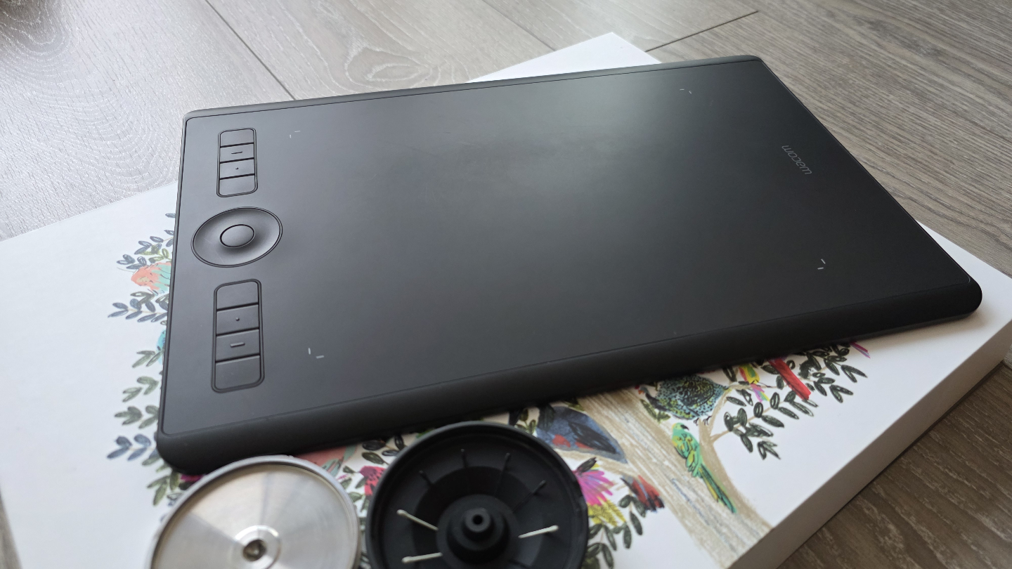 Wacom Intuos Pro Medium Graphics Tablet, 2017 - photo 4